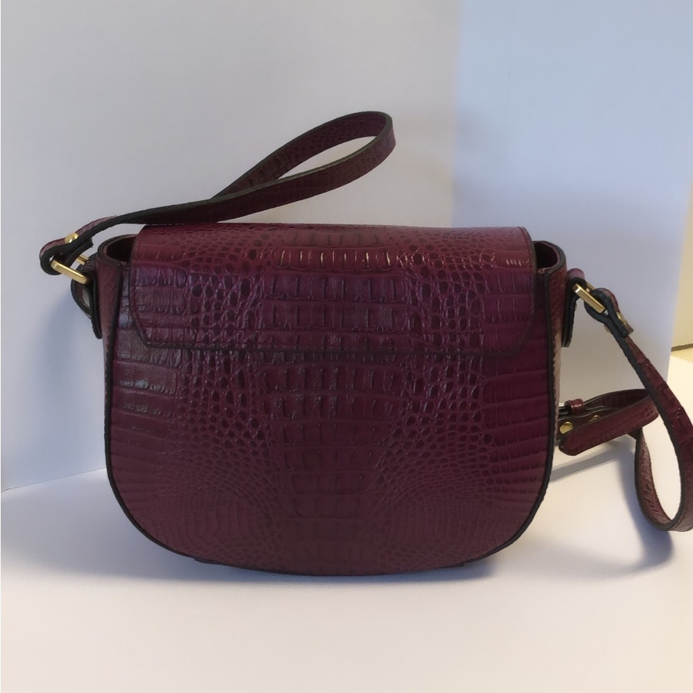 Pifuren Croc Embossed Plum Leather Saddle Crossbody Satchel - Picture 3 of 10